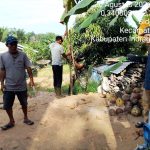 Wujud Kemanunggalan TNI-Rakyat, Babinsa Ramil 04 Pp Sertu Hartono Bantu Warga Siapkan Acara Khitanan di Desa Sidomulyo