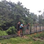 Pembangunan Jembatan Gantung Desa Talang Perigi Lanjutkan Pemasangan Pagar Besi